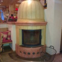 Kachelkamine in Vollendung von WEIMARKAMIN I Urige Gemütlichkeit pur